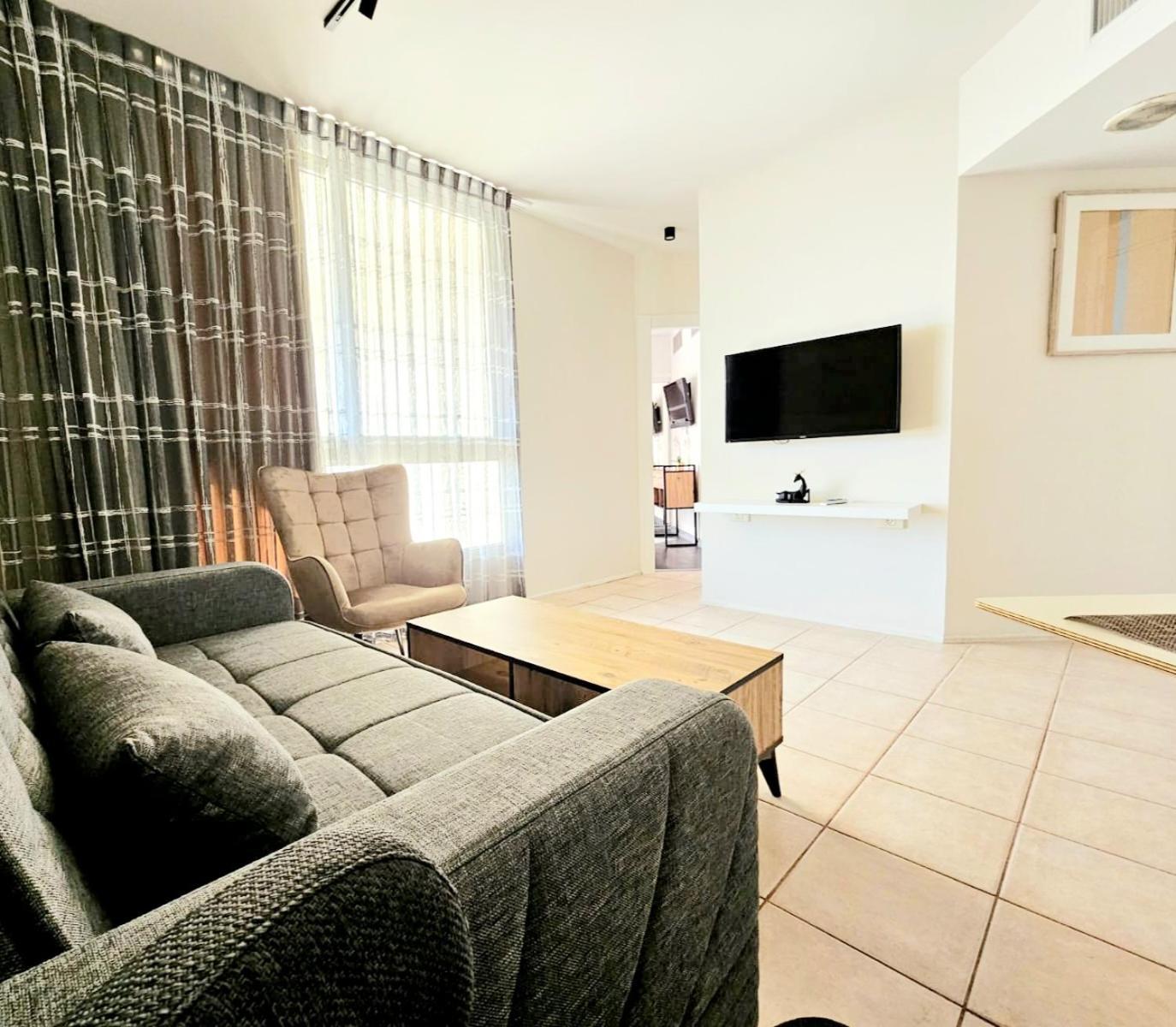 Go To Apartments In Leonardo Bat Yam Dış mekan fotoğraf